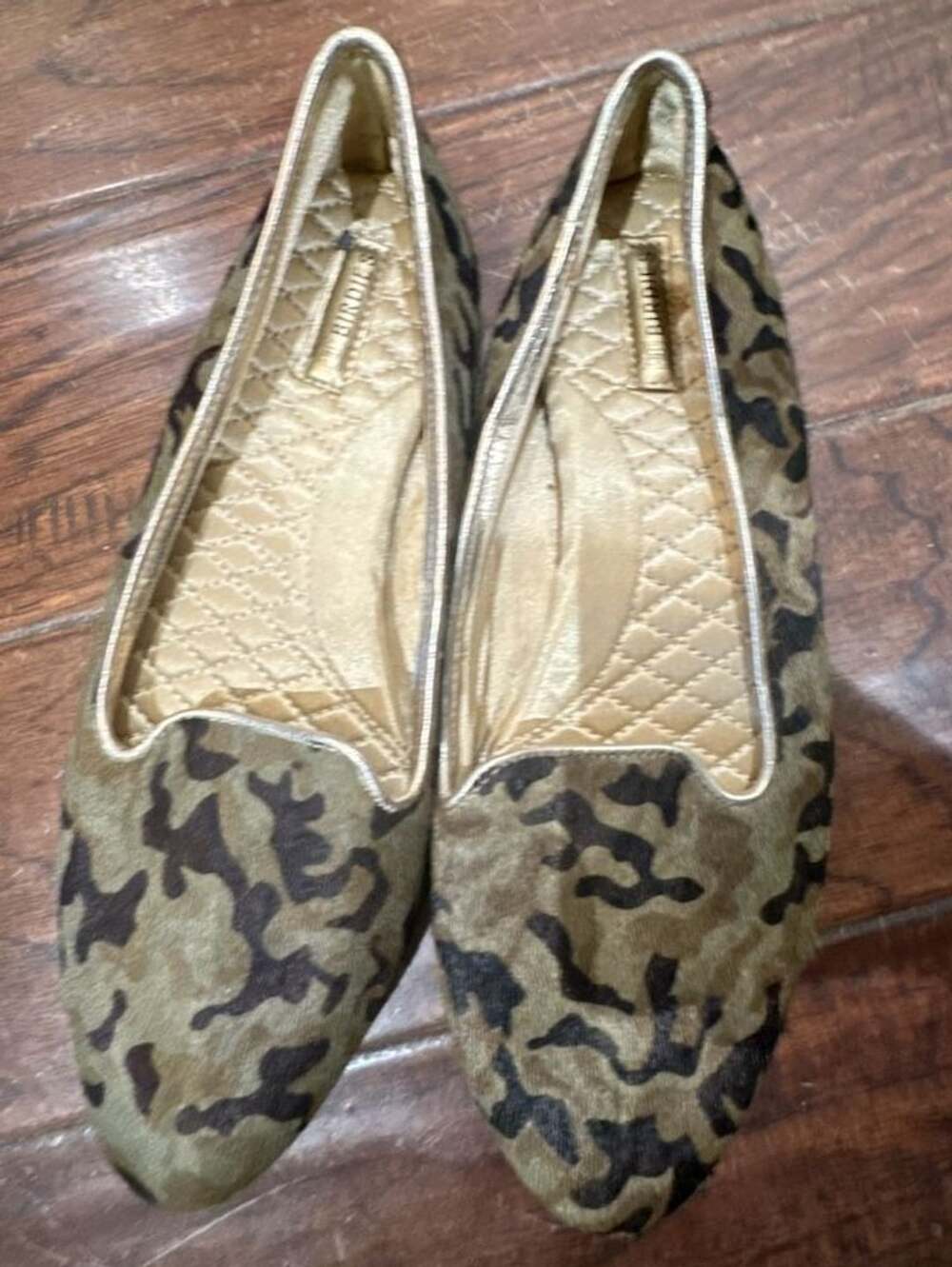 Birdies The Blackbird Loafers Size 7.5 Camo Calf Hair Flats Fits like a 6.5